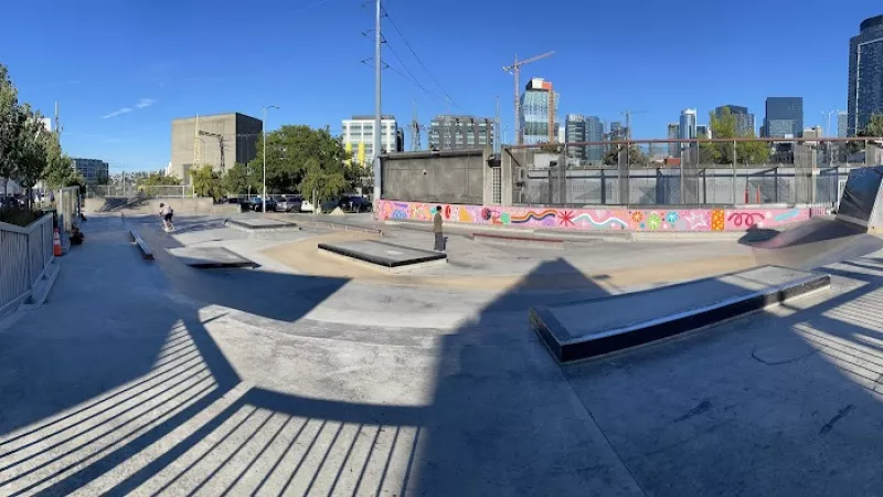 絵画 skate center Broad Street (Seattle Center) Skatepark | Skateboards.com